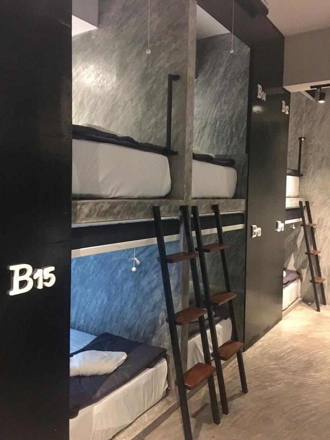Etagenbett im gemischten Schlafsaal